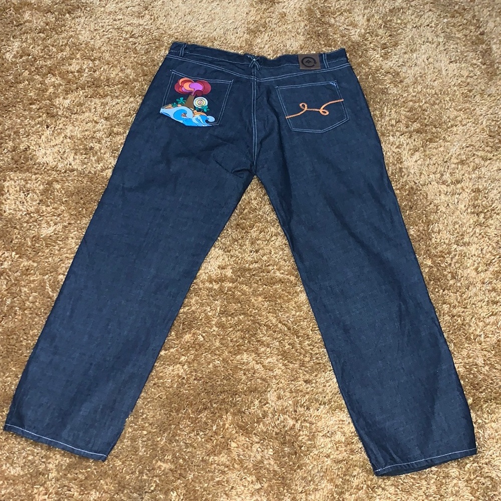 Lrg Clothing Company View 2
